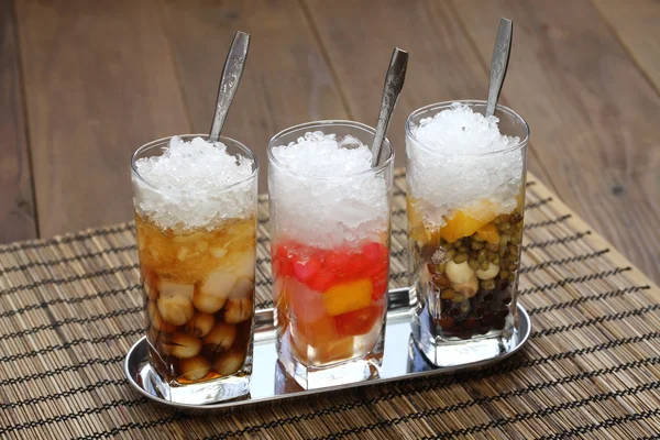 Che, zuppa dolce fredda vietnamita dolce — Foto Stock