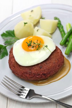 sığır eti lindstrom, İsveçli kırmızı sığır patty