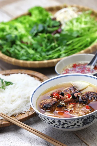 Bun cha, feluri de mâncare vietnameze taitei — Fotografie, imagine de stoc