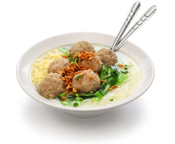 Bakso, sopa de albóndigas indonesia con fideos — Foto de Stock