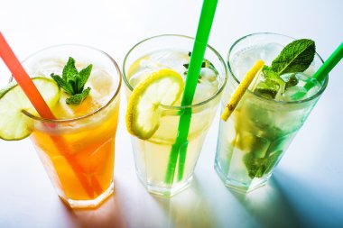 Limon limonata yaz limon ile