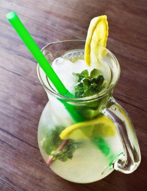 Naneli limonata yaz limon ile