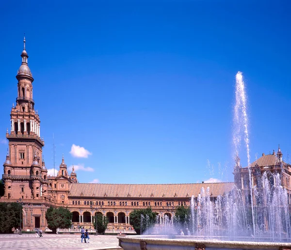 Placa Espana Com Turistas Sevilha Andaluzia Espanha Com Céu Azul — Fotografia de Stock