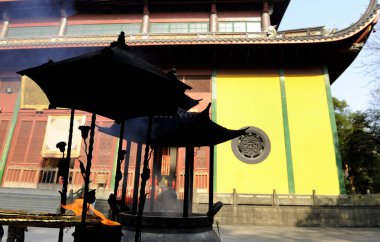 Lingyin Tapınağı, genellikle 