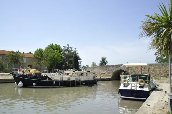 Łodzie w canal du midi — Zdjęcie stockowe