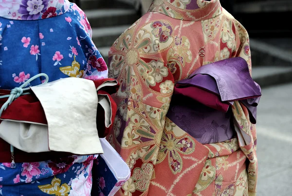 Gejsze w kimono — Zdjęcie stockowe