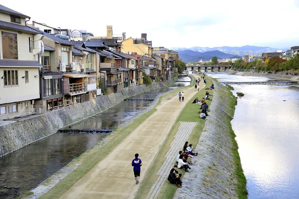 Kamo floden i Kyoto — Stockfoto