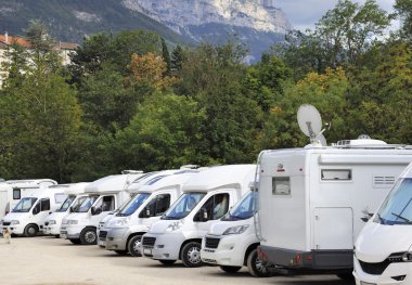 Kamp Kamp yerinde