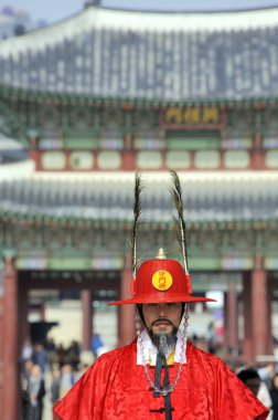 Silahlı muhafızlar Deoksugung Sarayı, Seoul, Güney Kore