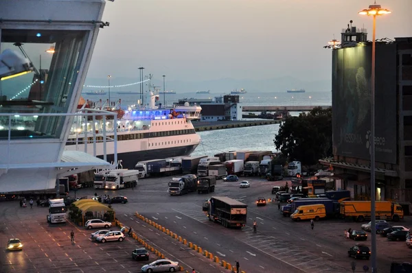 Blick über den Hafen von Piräus Griechenland — Stockfoto