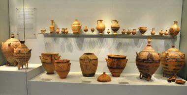 Seramik nesneleri HERAKLEION Arkeoloji Müzesi