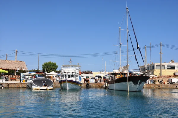 Park edilmiş gemi — Stok fotoğraf