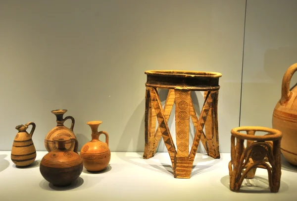 Seramik nesneleri HERAKLEION Arkeoloji Müzesi Telifsiz Stok Imajlar
