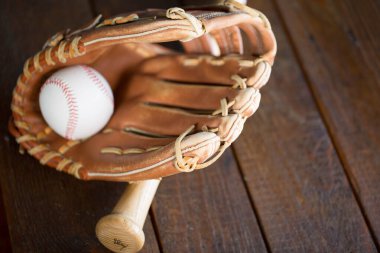beyzbol eldiveni, top ve sopa