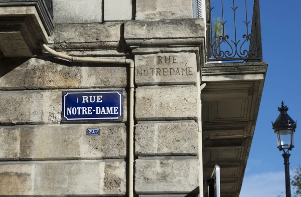 Notre-Dame street of Bordeaux. — Stock Photo, Image