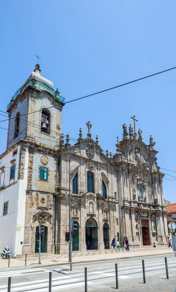 Igreja DOS Carmelitas en Carmo kerk in Porto, Portugal. — Stockfoto