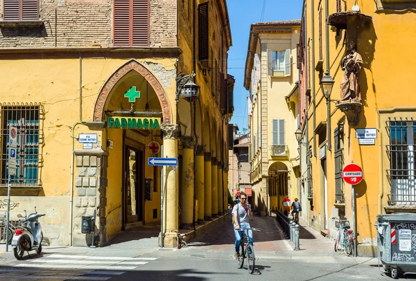 Calle de Bolonia. Emilia-Romaña. Italia . — Foto de Stock