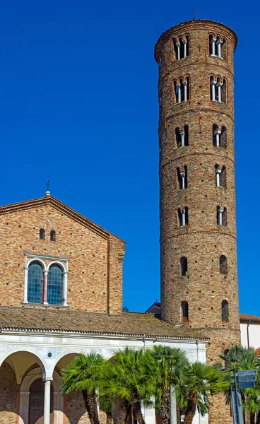 Basílica de Sant Apollinare Nuovo en Rávena, Emilia-Romaña. Italia — Foto de Stock