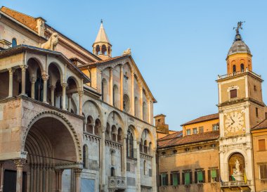 Santa Maria Assunta e San Geminiano Modena, Emilia-Romagna Katedrali. İtalya.