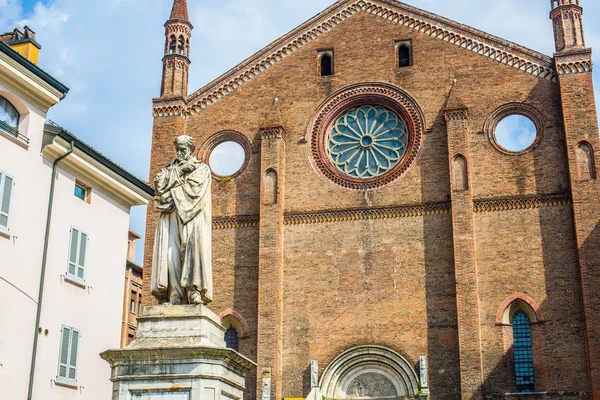 Церковь Сан-Франческо в Пьяченце. Эмилия-Романья. Италия . — стоковое фото