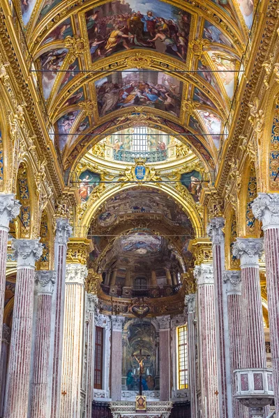 Базиліка делла Сантіссіма Аннунціма-дель-Ваагато в Генуя. Італ — стокове фото