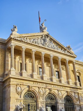 Madrid, İspanya - 16 Kasım 2018. İspanya Ulusal Kütüphanesi 'nin ön cephesi. Madrid mi? İspanya.