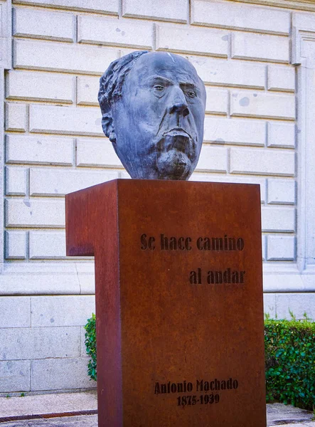 Madrid Spanje Juli 2021 Monument Voor Spaanse Dichter Antonio Machado — Stockfoto