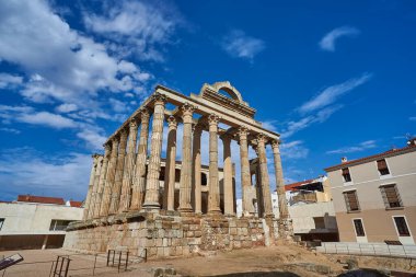 Diana 'nın Roma tapınağının arkeolojik kalıntıları. Merida şehir merkezi, Badajoz ili, Extremadura, İspanya.