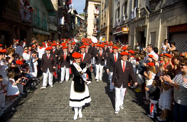 San Irun içinde Marcial Alarde. Guipuzcoa, İspanya — Stok fotoğraf