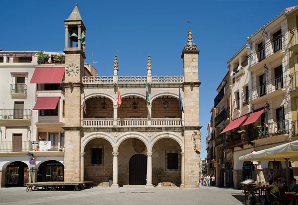 Hlavní náměstí a radnice města Plasencia, Caceres. Španělsko — Stock fotografie