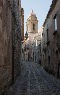 Parrocchia San Michele Arcangelo Erice, Trapani içinde. Sicilya, İtalya.