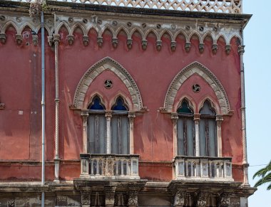 Riva Garibaldi Siracusa, Sicilya'da Palazzo.