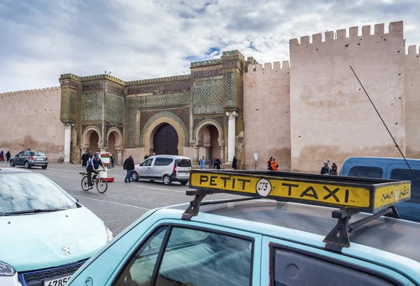 The Bab Mansour gate in Mequinez, Morocco. — Stock Photo, Image