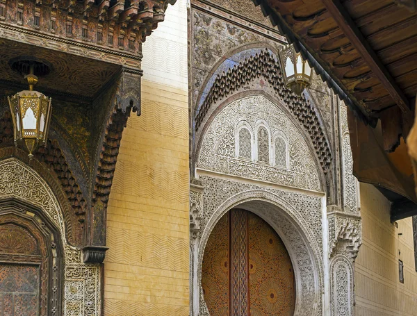 Al-Attarine Madrasa, Fez El Bali Medina. Marocko. — Stockfoto