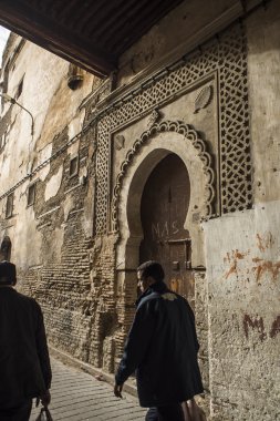 Fez El Bali Medine tipik sokak. Fez, Fas. Kuzey Afrika