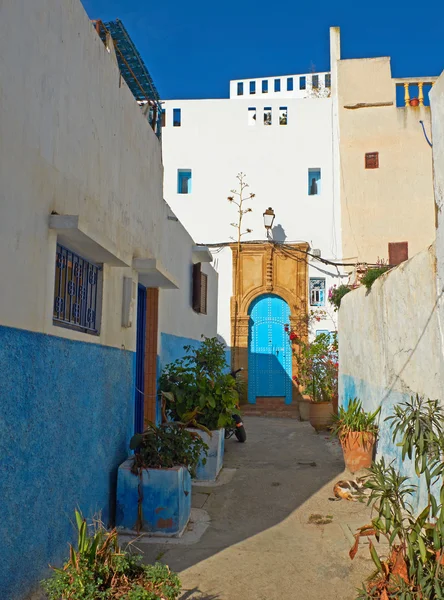 Street of Kasbah of the Udayas in Rabat, Morocco. — Stock Photo, Image