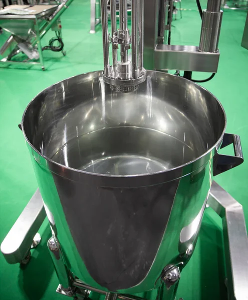 Liquid mixing tank kettle for food industry