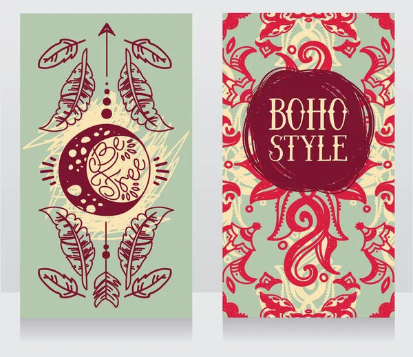 Δύο κάρτες με doodle φεγγάρι στολίδι και φτερά σε στυλ boho — Διανυσματικό Αρχείο