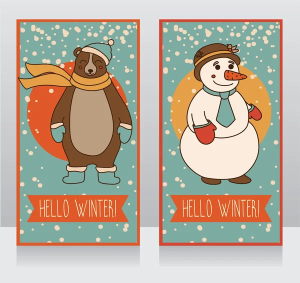 Cartões de inverno com boneco de neve bonito e urso feliz — Vetor de Stock