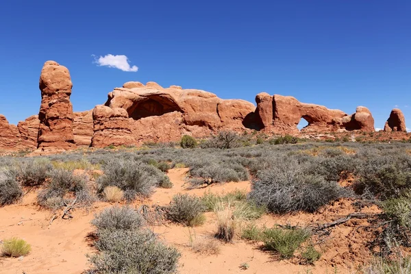 Punto de vista en arcos parque nacional utah EE.UU. — Foto de Stock