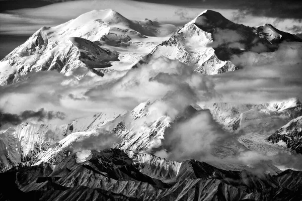 Mount Mckinley Alaska siyah bir beyaz