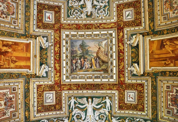 Il soffitto della Galleria delle Mappe. Museo Vaticano — Foto Stock