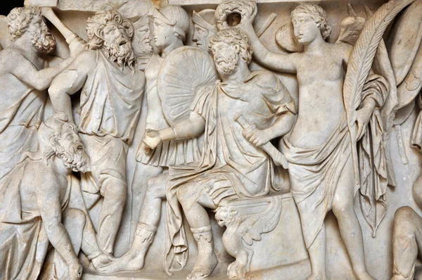 Bas-relief and sculpture of ancient Roman people — Stock Photo, Image