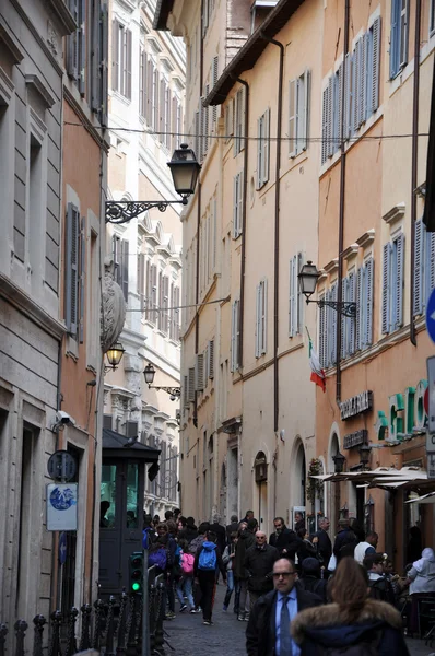 Wąskie uliczki, Rzym, Włochy — Zdjęcie stockowe