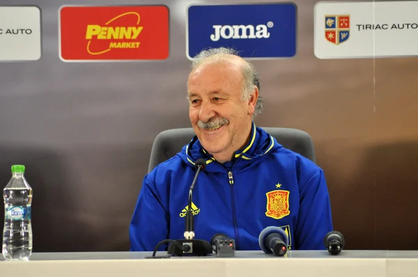 Vicente del Bosque under en presskonferens Tänk Rumänien - S — Stockfoto