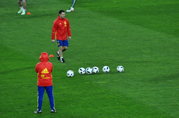 Les joueurs de l "équipe nationale de football espagnol pendant le réchauffement — Photo