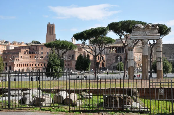 Archeologické vykopávky v římské fórum, Řím, Itálie — Stock fotografie
