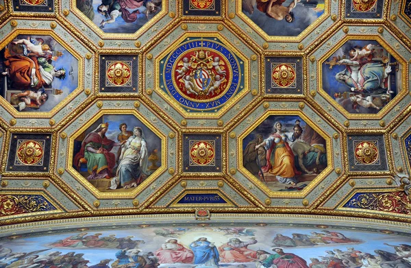 Malerier i Vatikanet – stockfoto