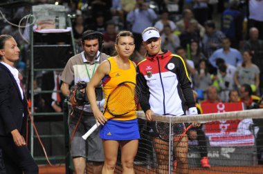 Tenisoyuncuları Simona Halep ve Angelique Kerber