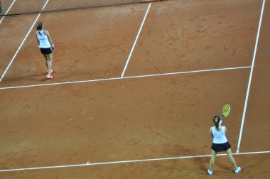 Çift Kişilik kadın tenis maçı